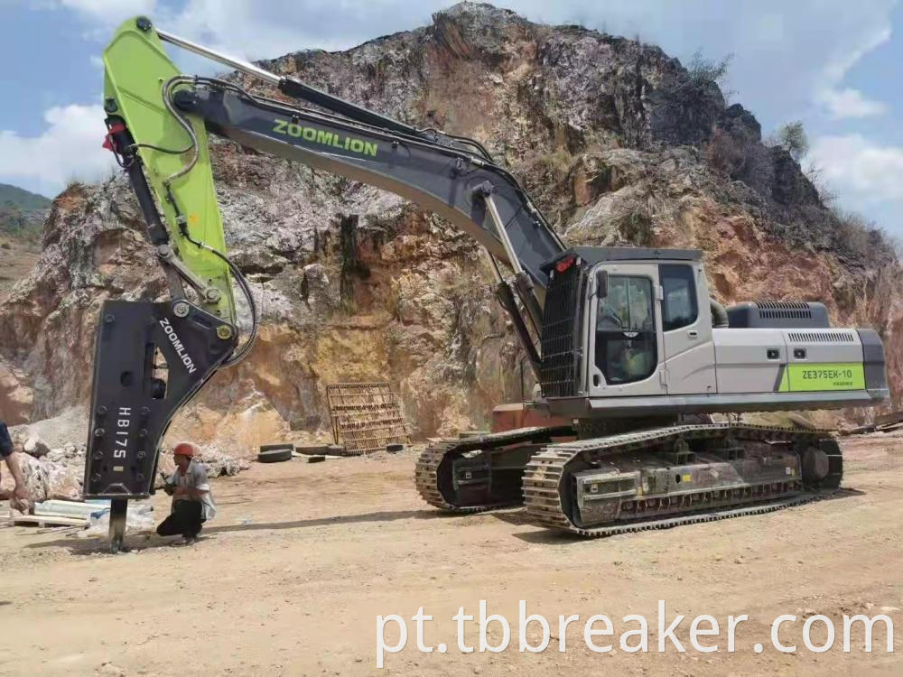 Excavator Hammer Working8